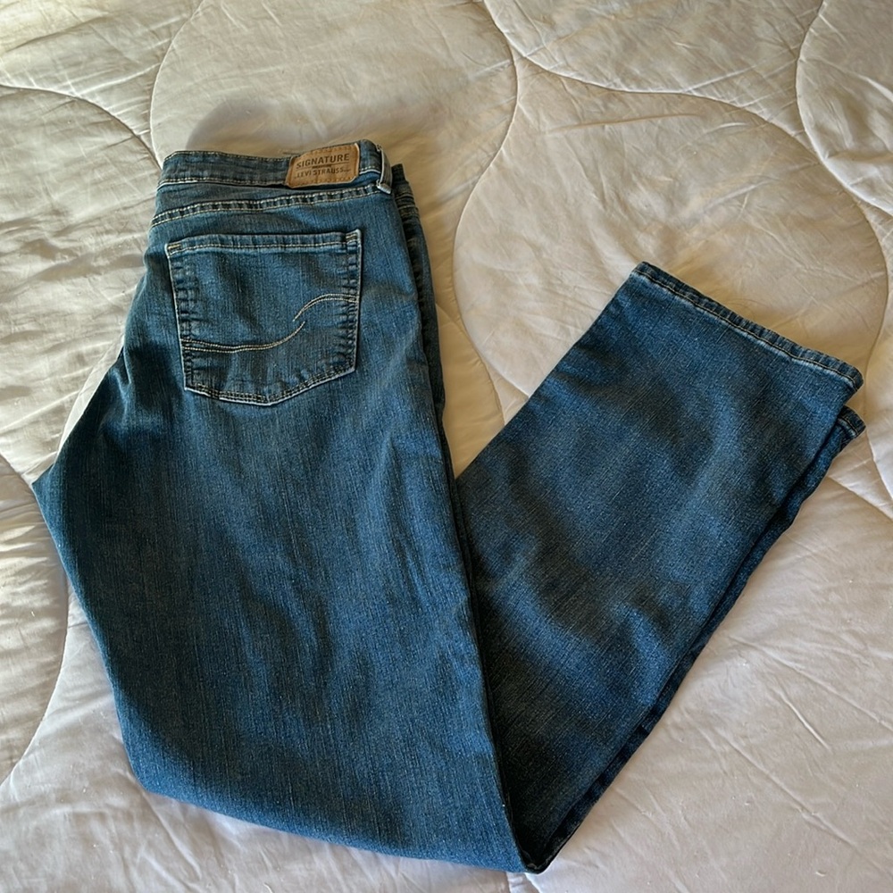 Levi’s totally shaping straight jeans